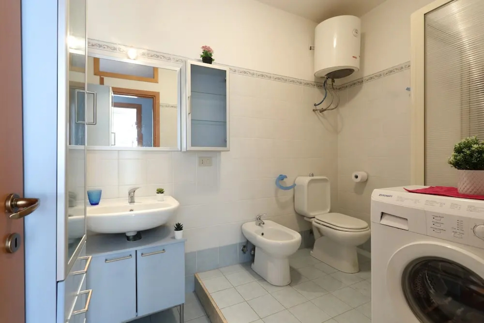 Letojanni Seaside Apartment With Balcony