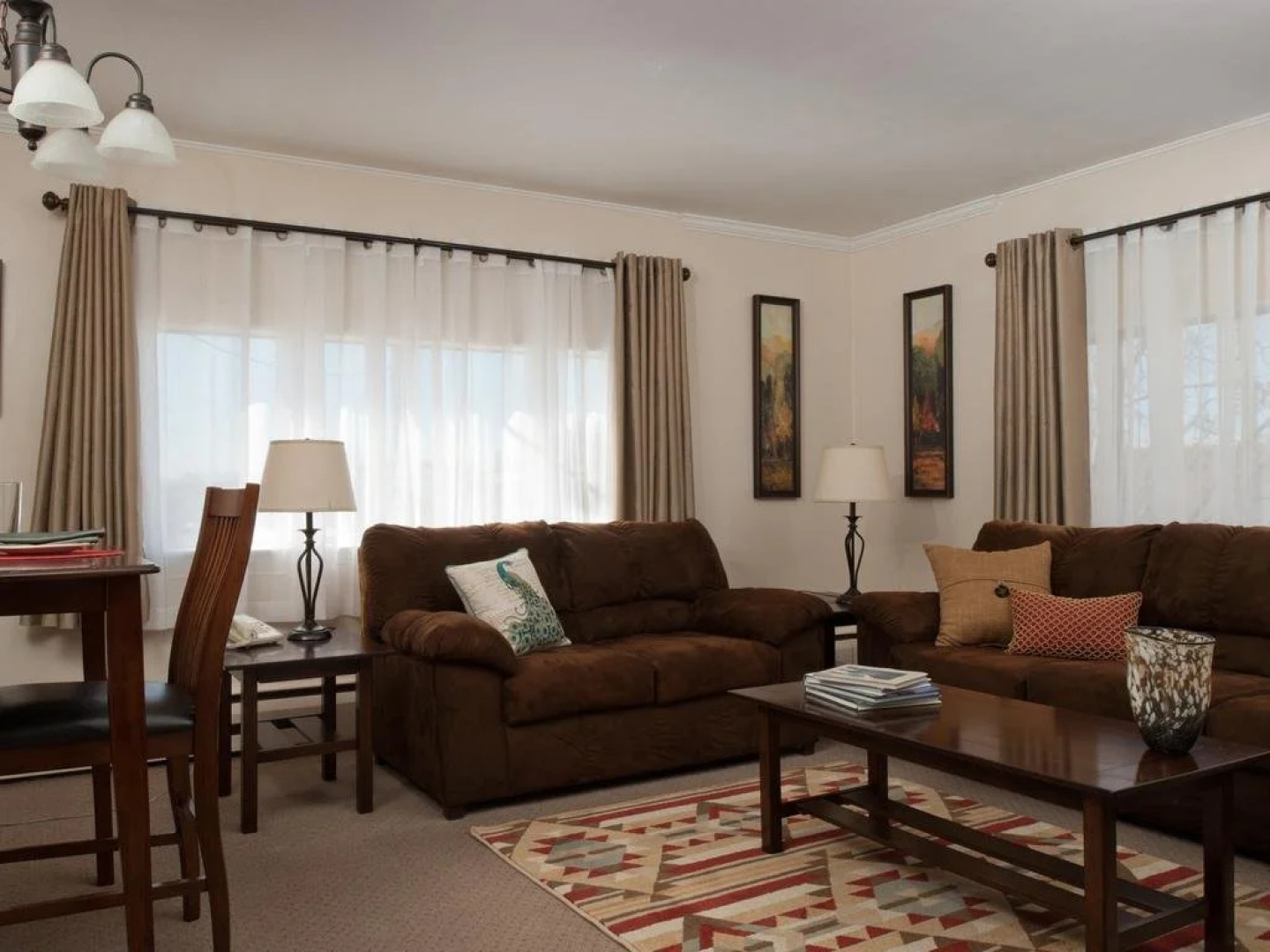 Duke's 8th Avenue Hotel