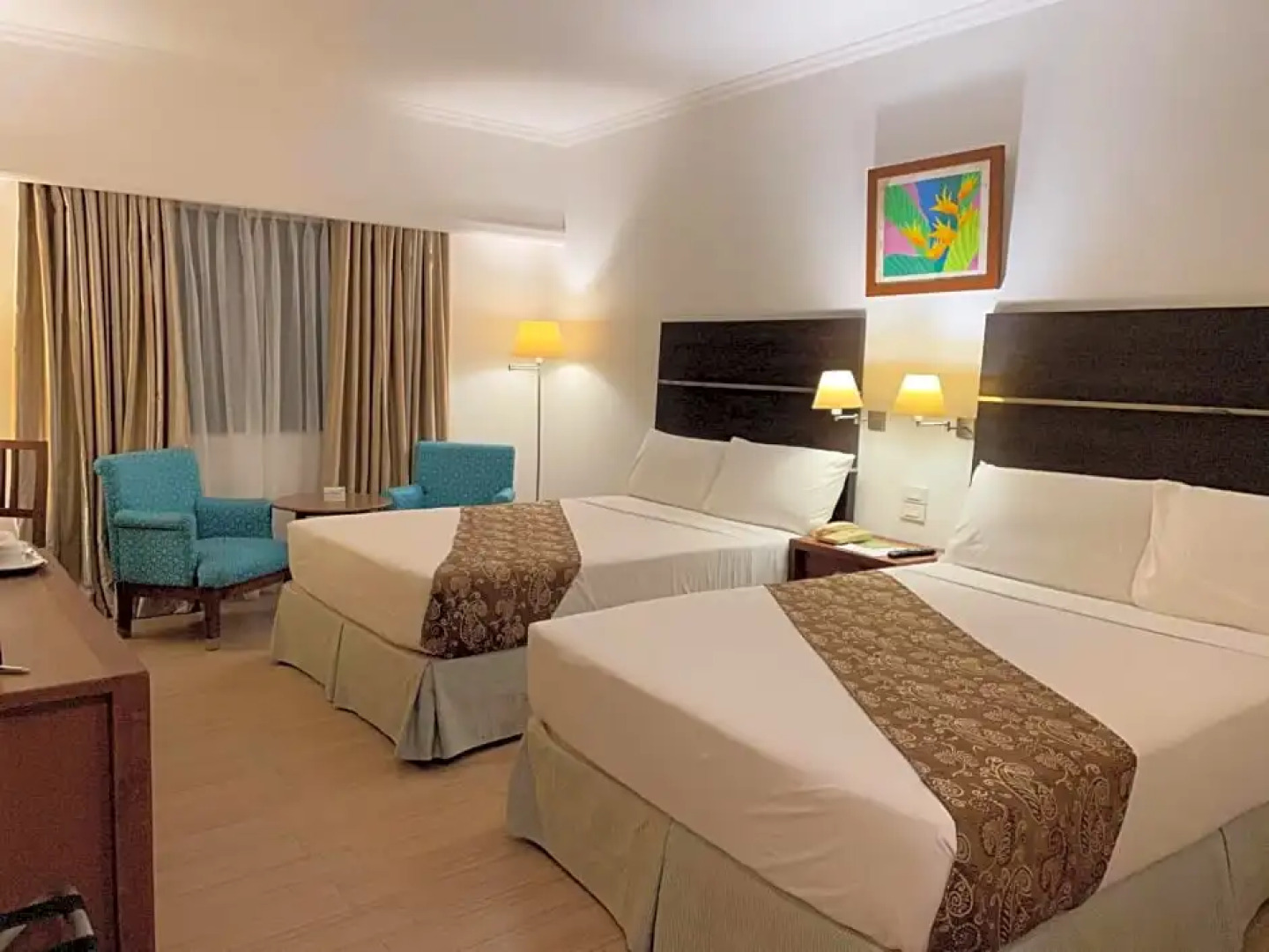 Days Hotel by Wyndham Iloilo