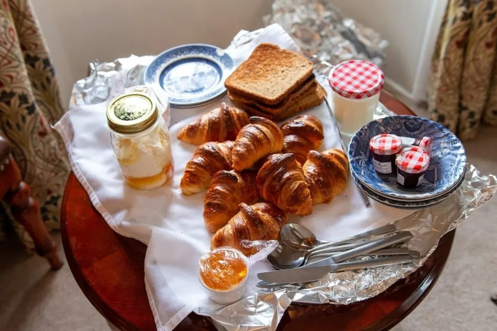 The Kirkstyle Inn & Rooms