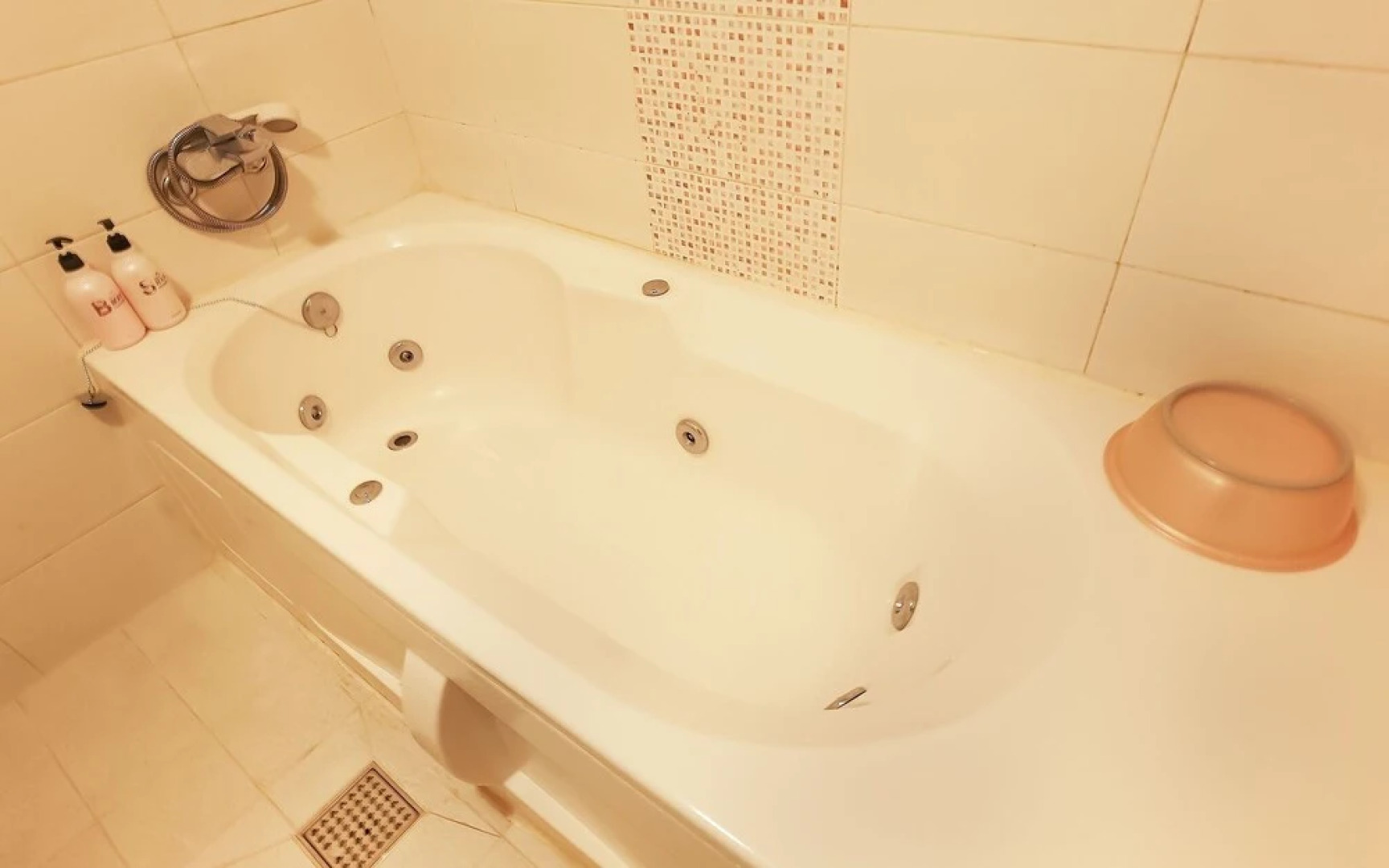 Hotel Laglas Asan Branch