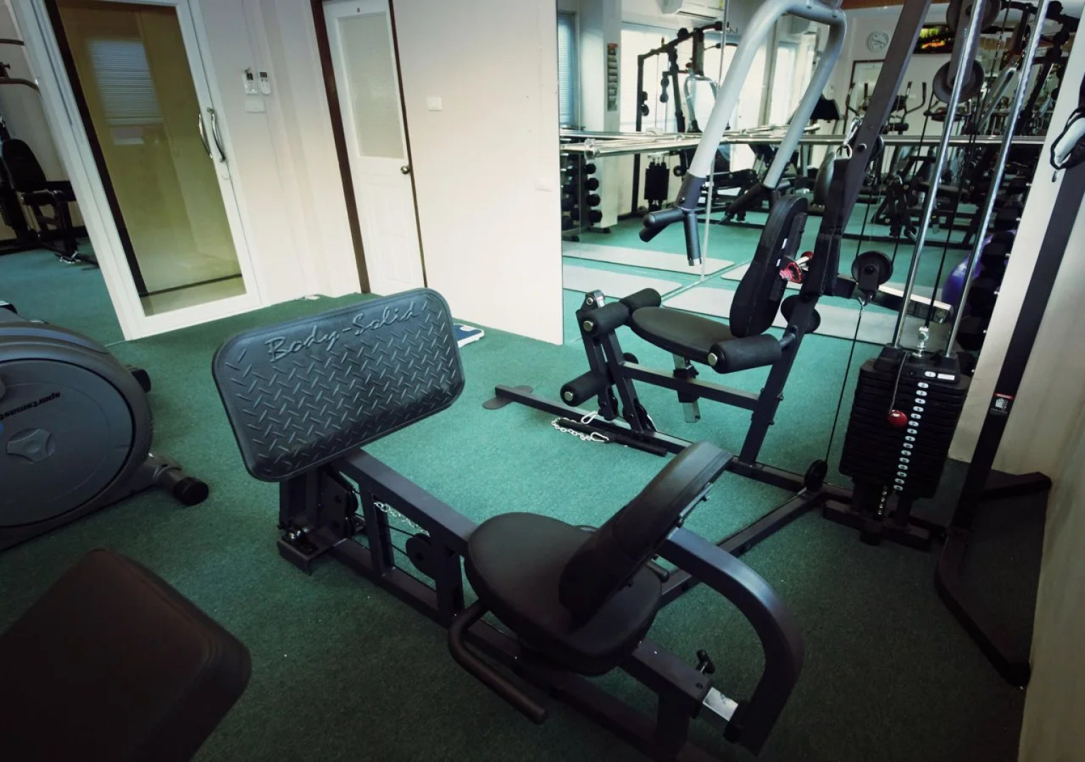 OYO 75321 Gemma Patong