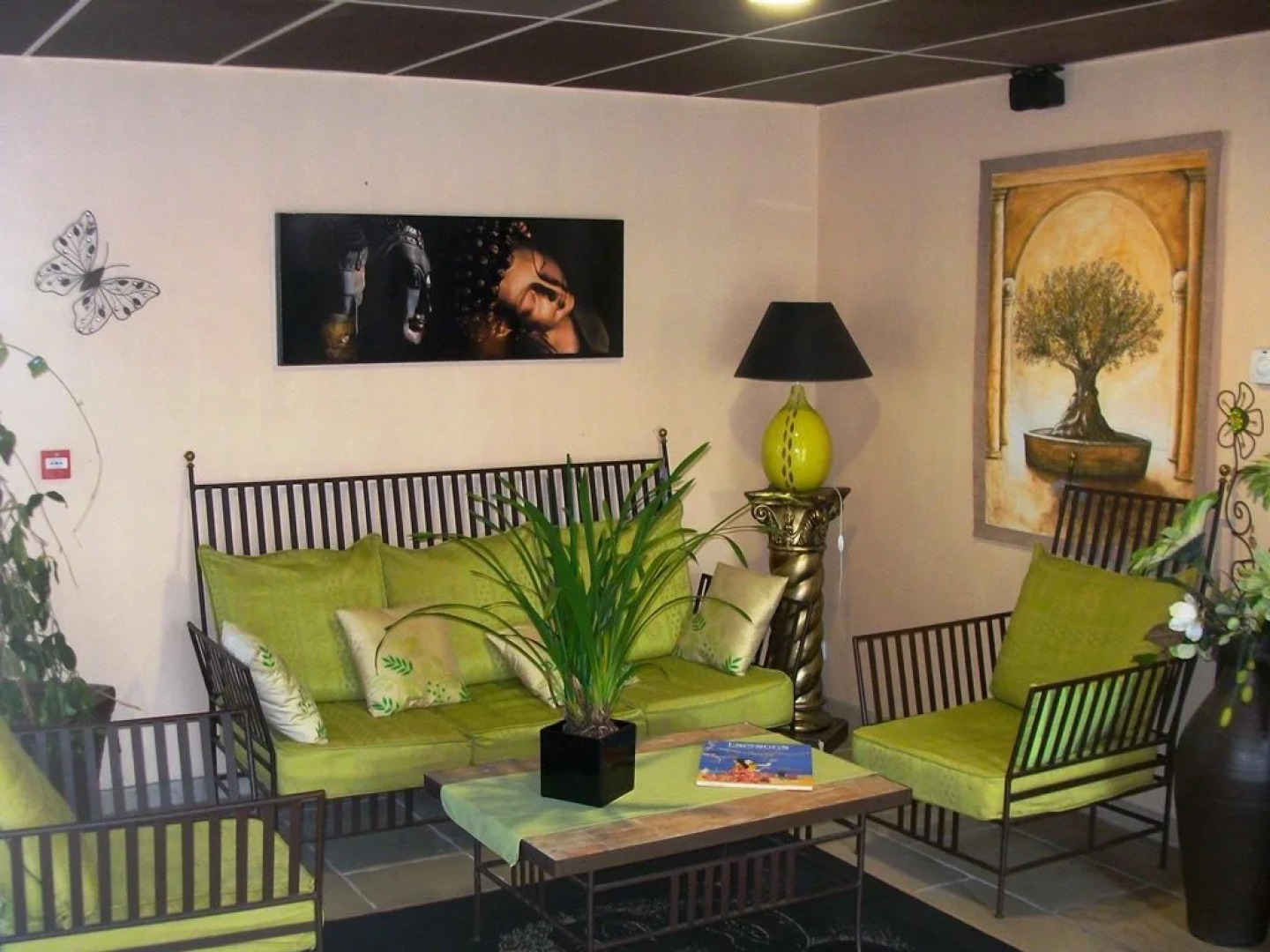 Hotel The Originals Aix-en-Provence Nord Le Village Provençal (ex Inte