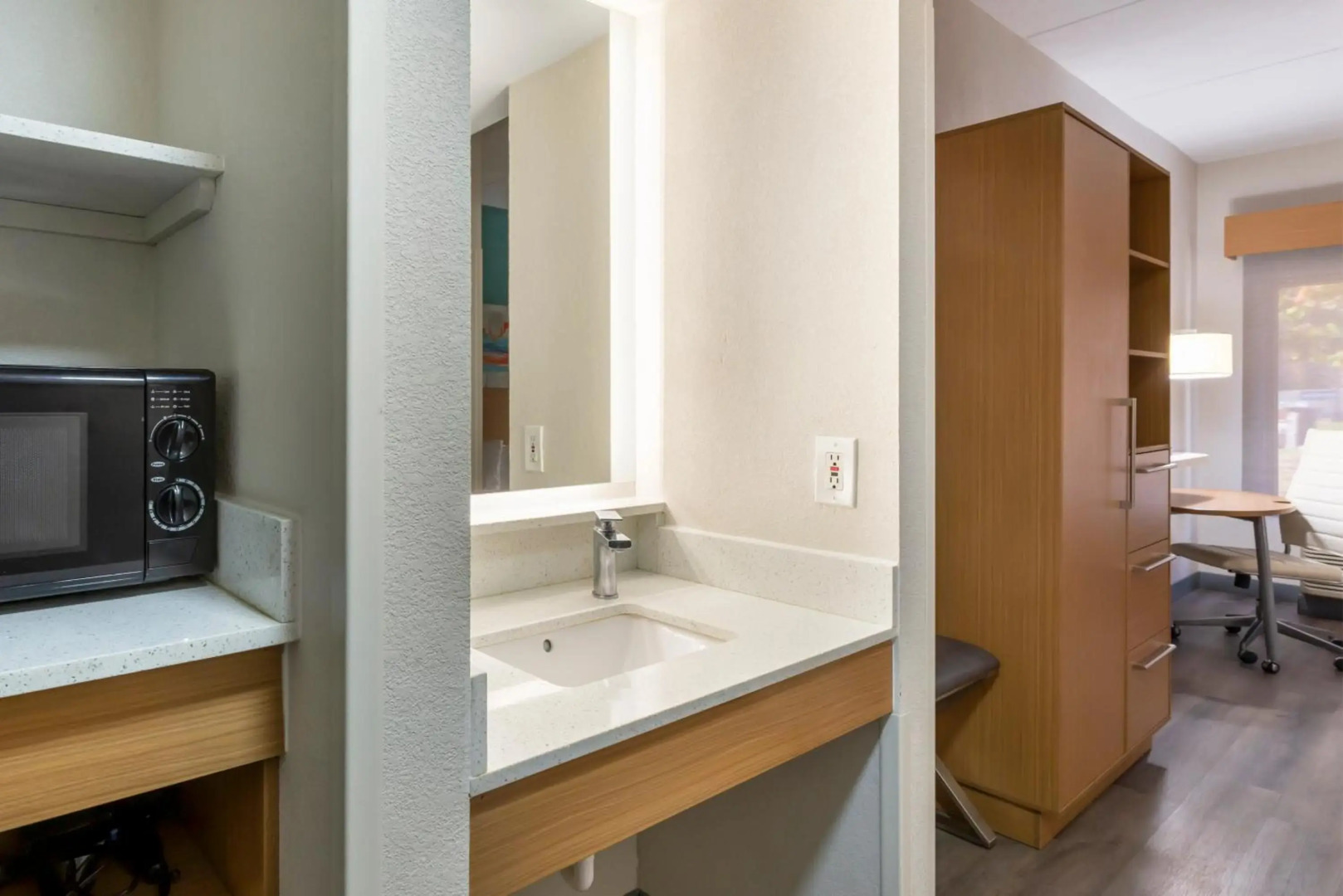 Best Western PLUS Executive Hotel