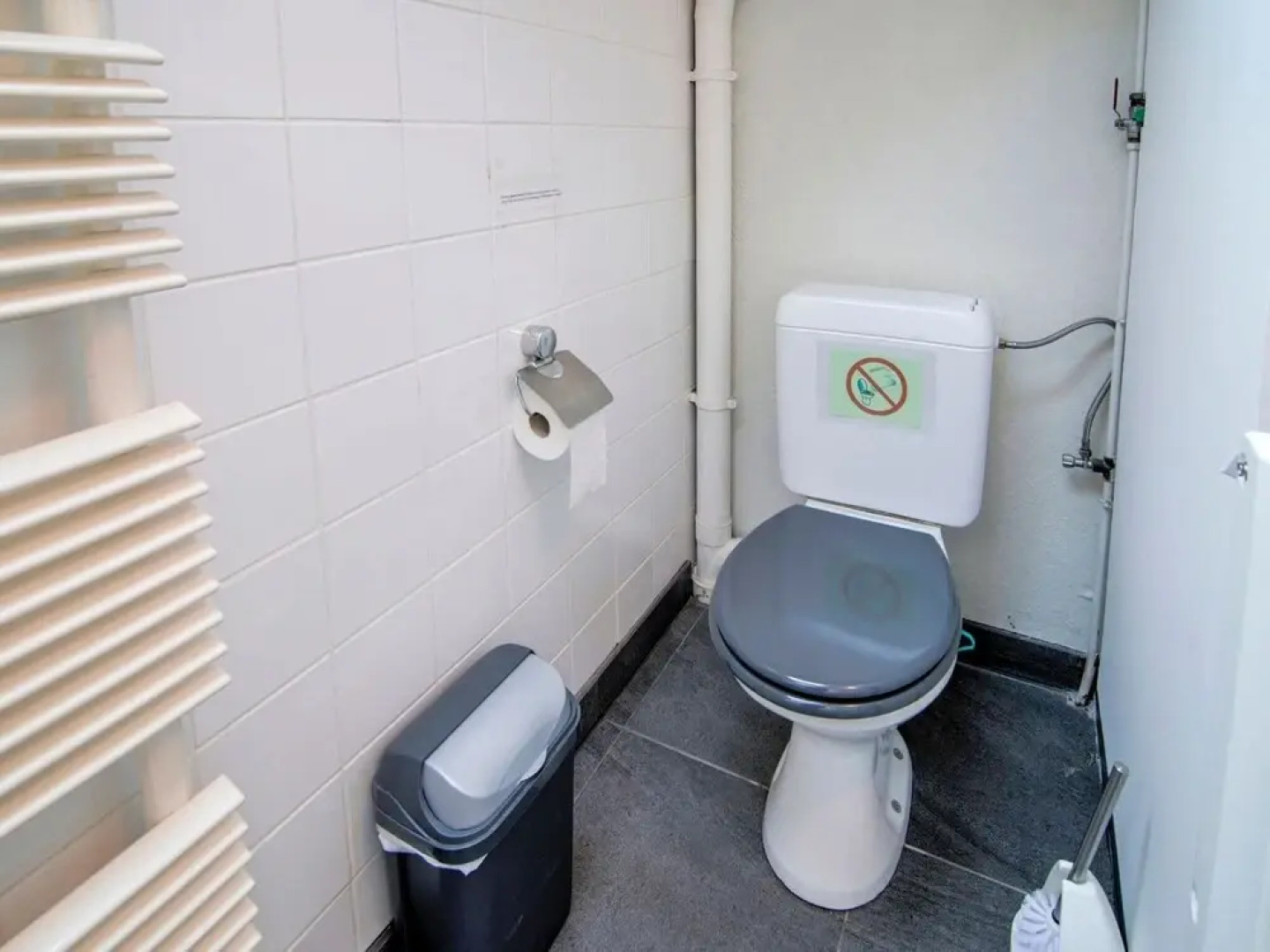 A Charming And Comfortable Renovated House with Garden And a Large Terrace