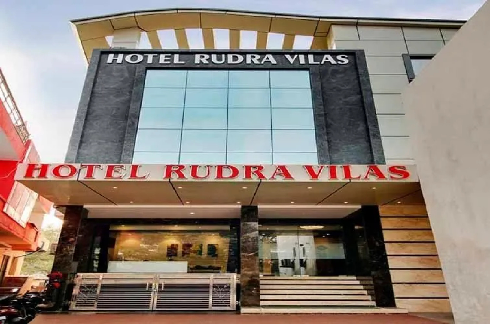 Hotel Rudra Vilas