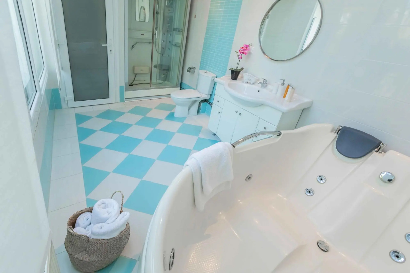 Danai's Secluded Paradise - Azure Coastal Dreams