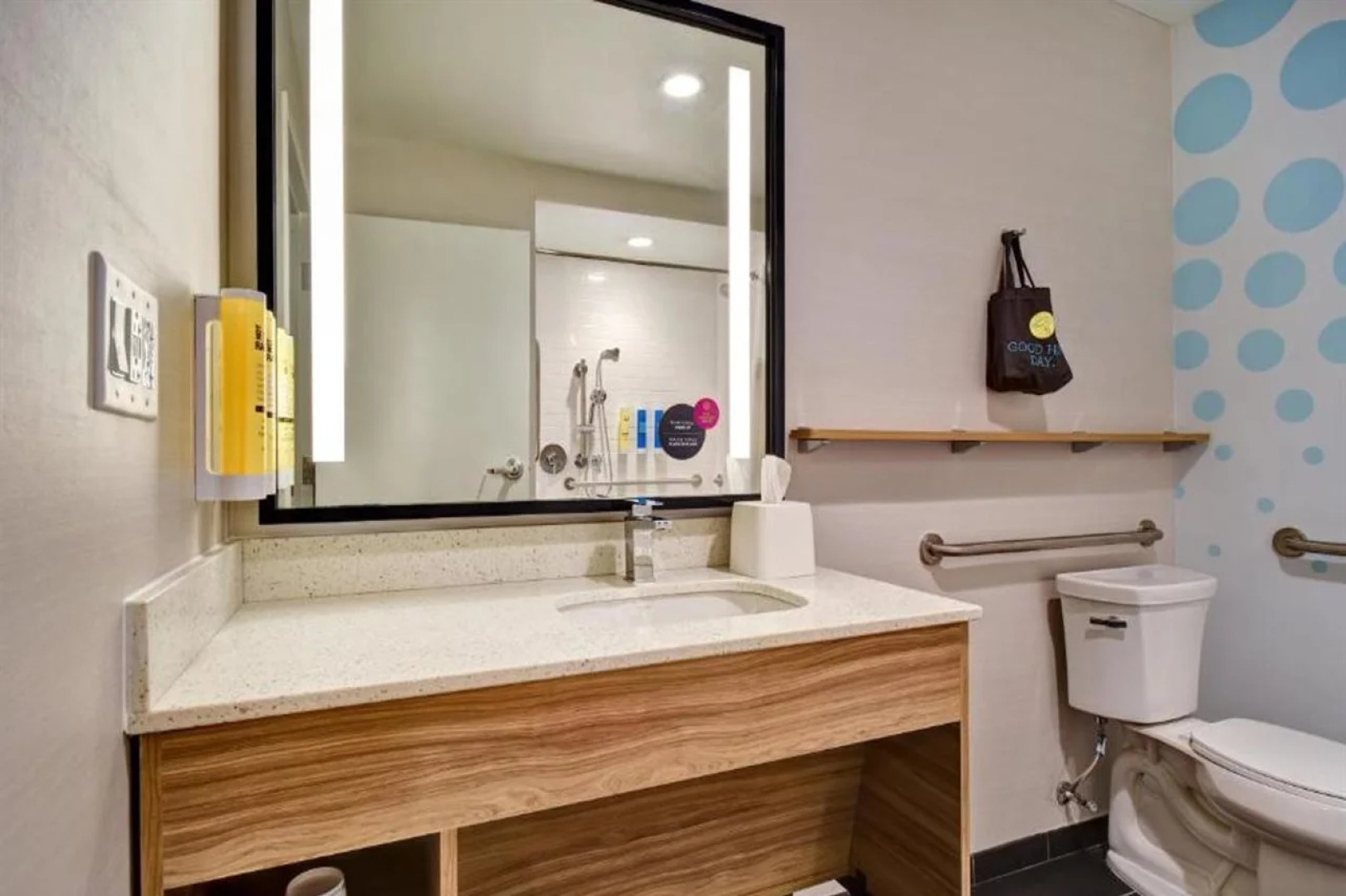 Tru by Hilton Raleigh Durham Airport