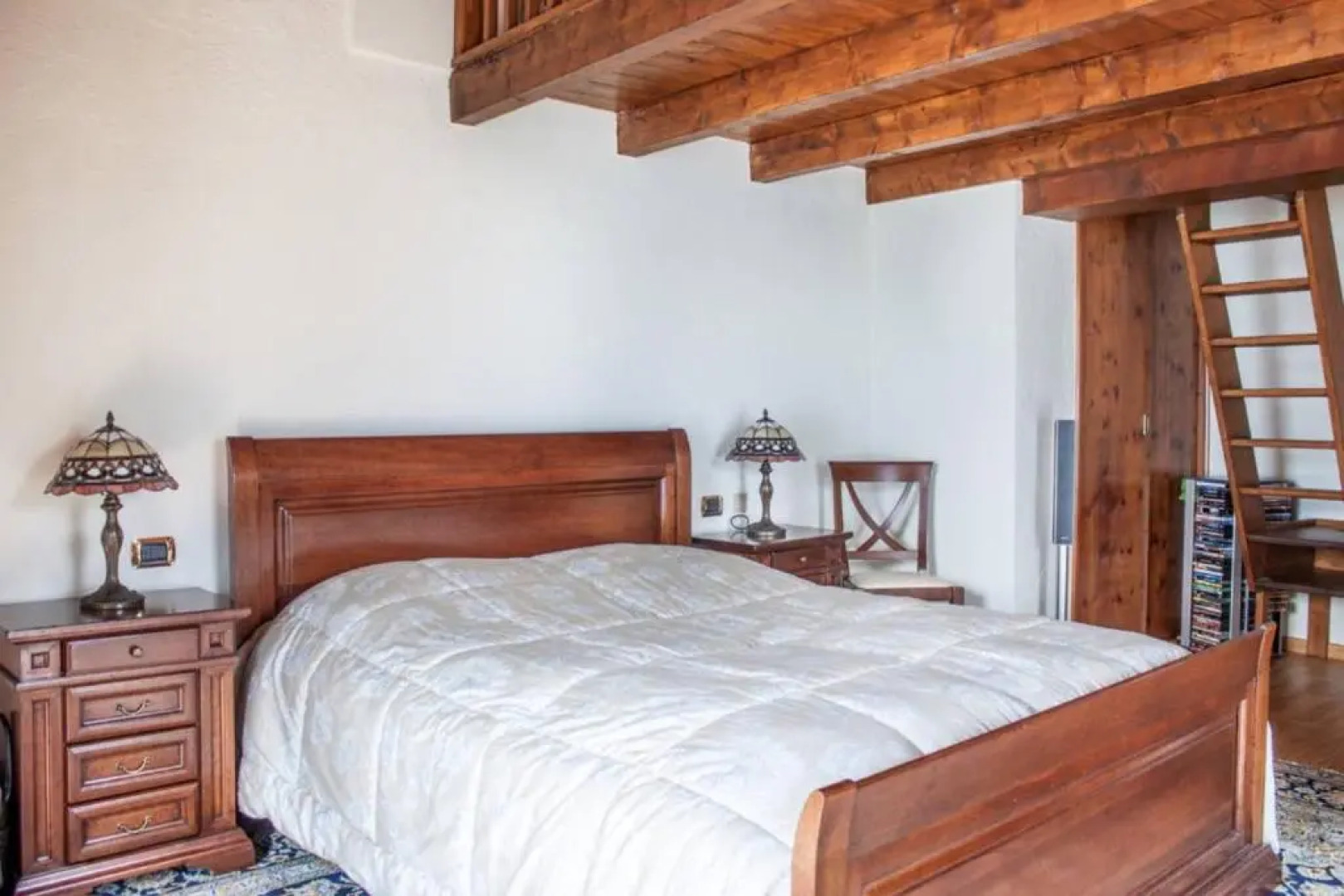 Unique house directly on Lake Como