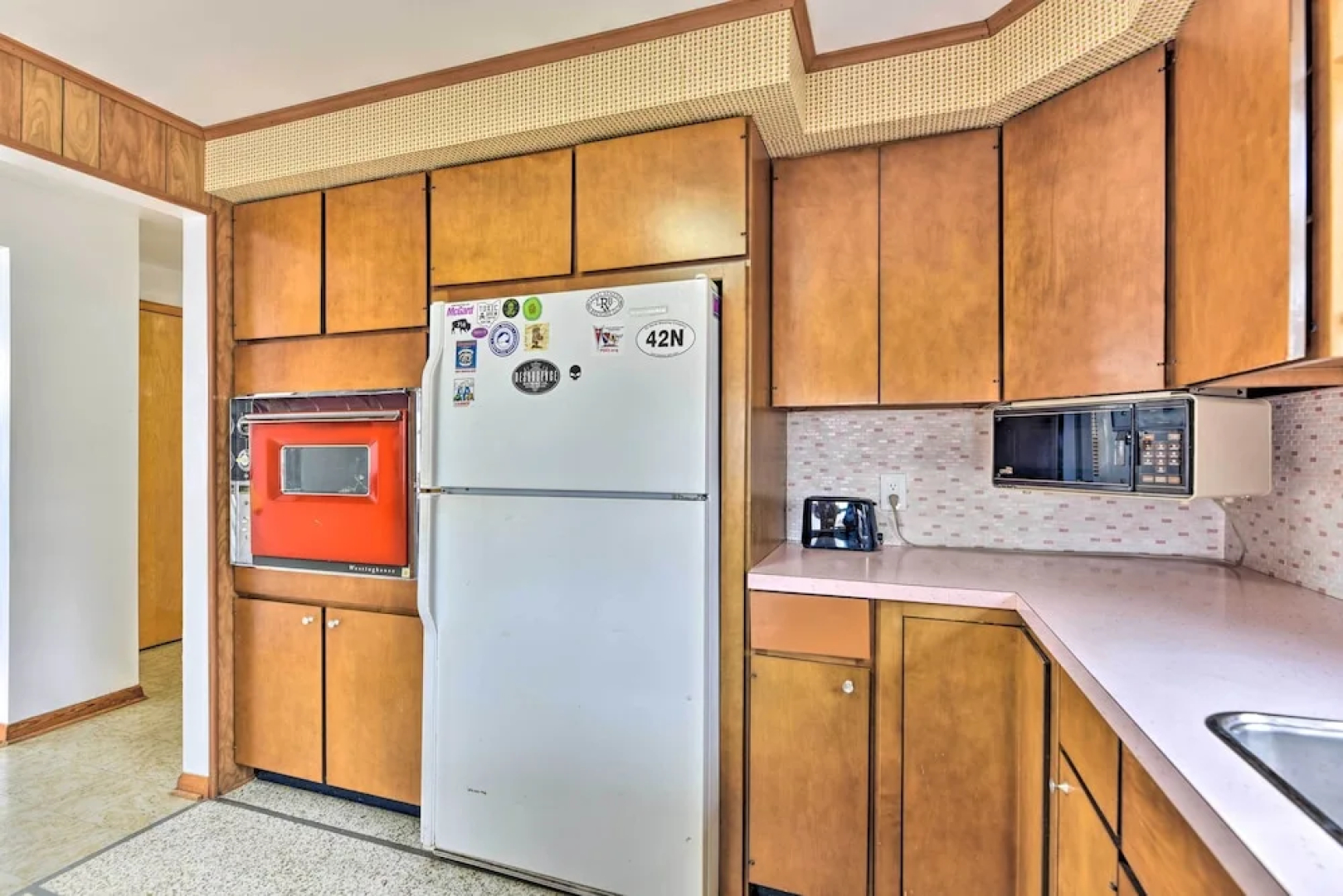 Vacation Rental ~ 8 Mi to Keybank Center!