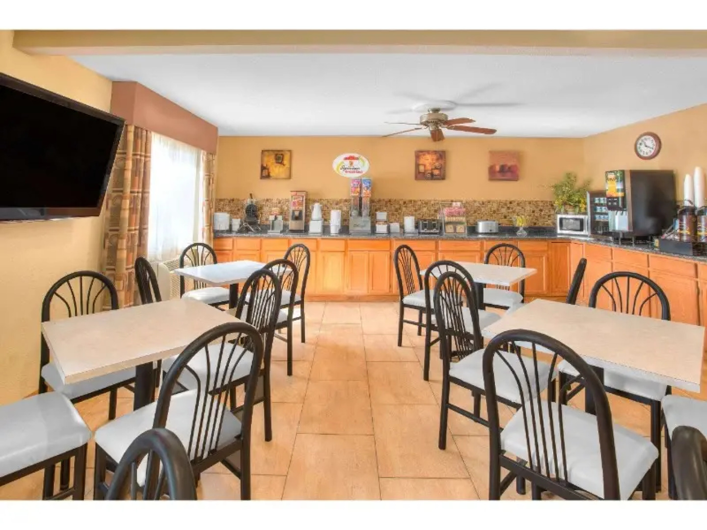 Super 8 Clive/w Desmoines