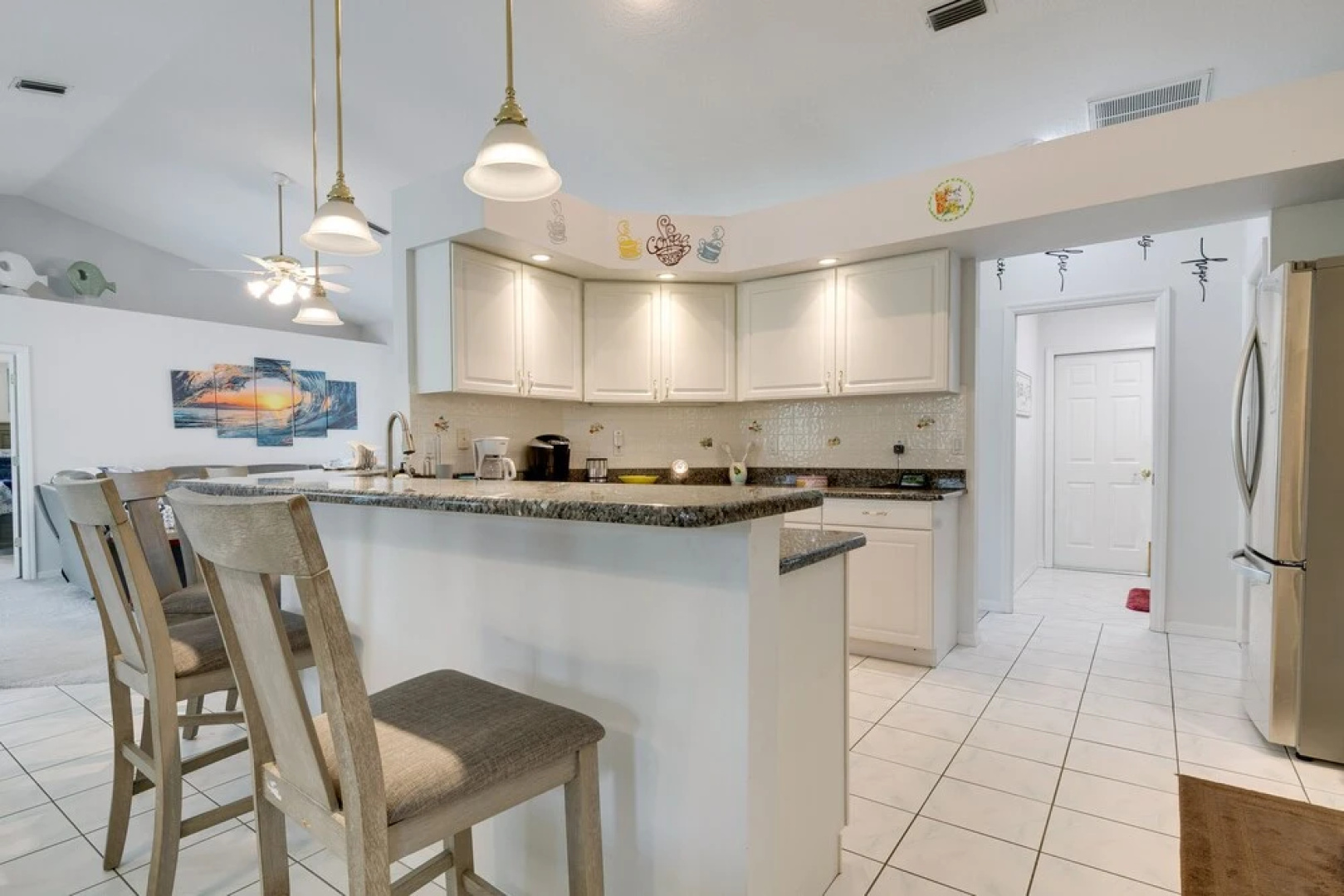Spring Hill Home - Pool, Grill & Golf Course Views