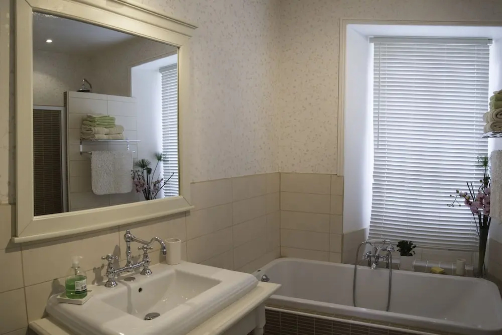 Chambres dHôtes Les Champs Français