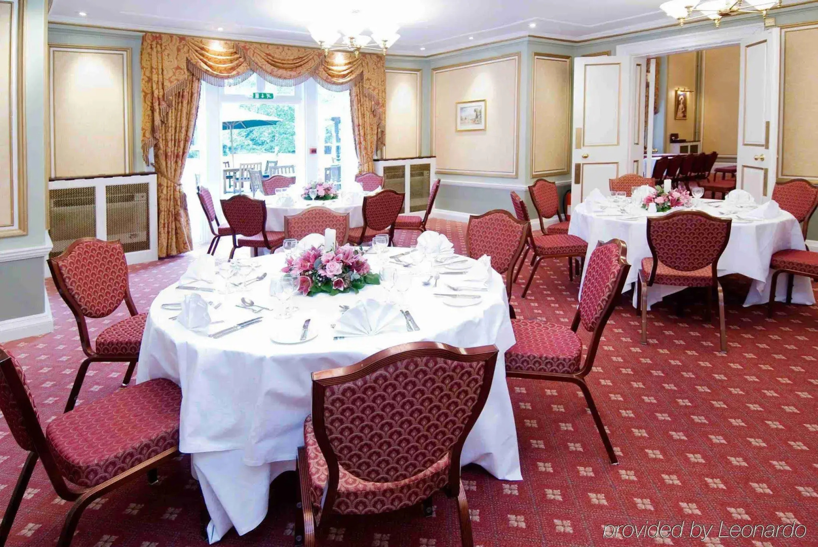 Oatlands Park Hotel