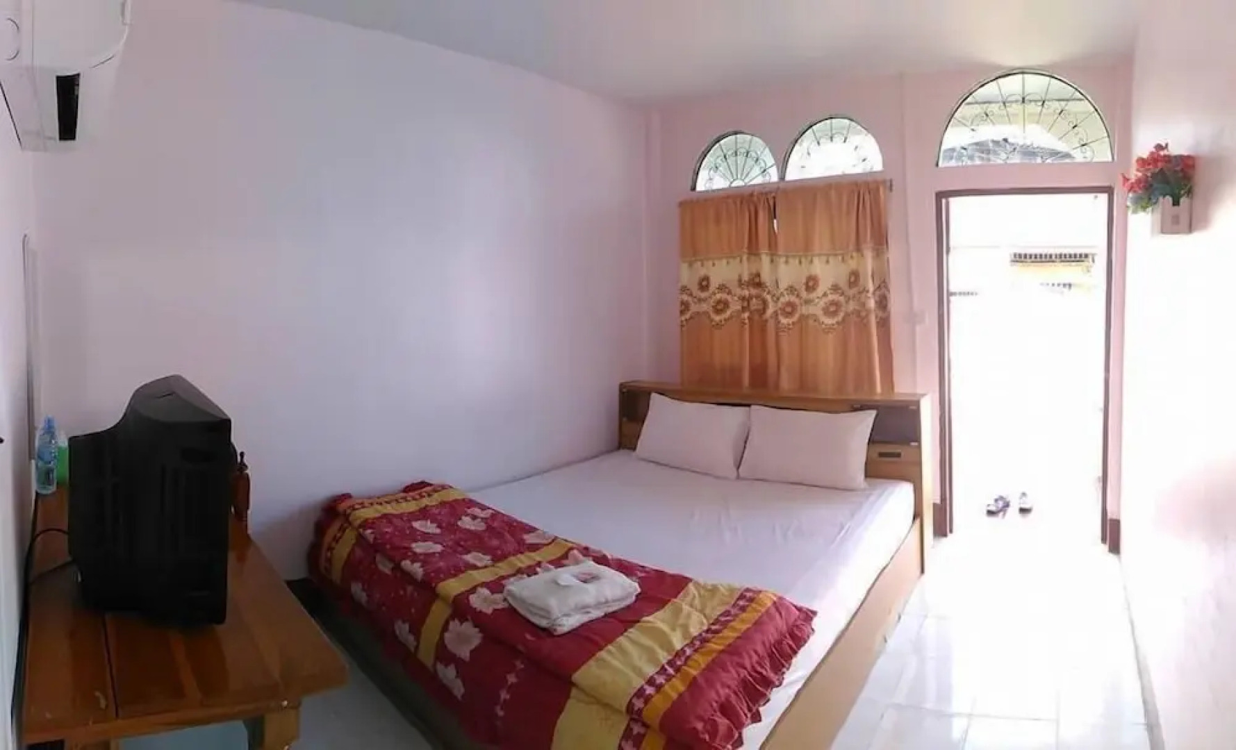 Santhong Rimkhong Hotel