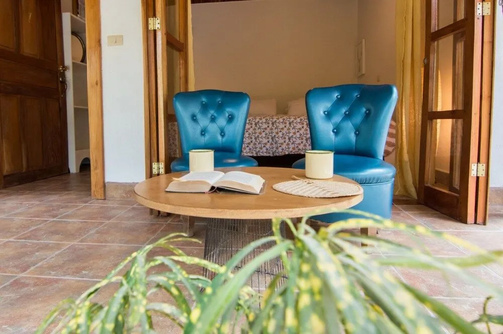 Makanas Beach Bungalows