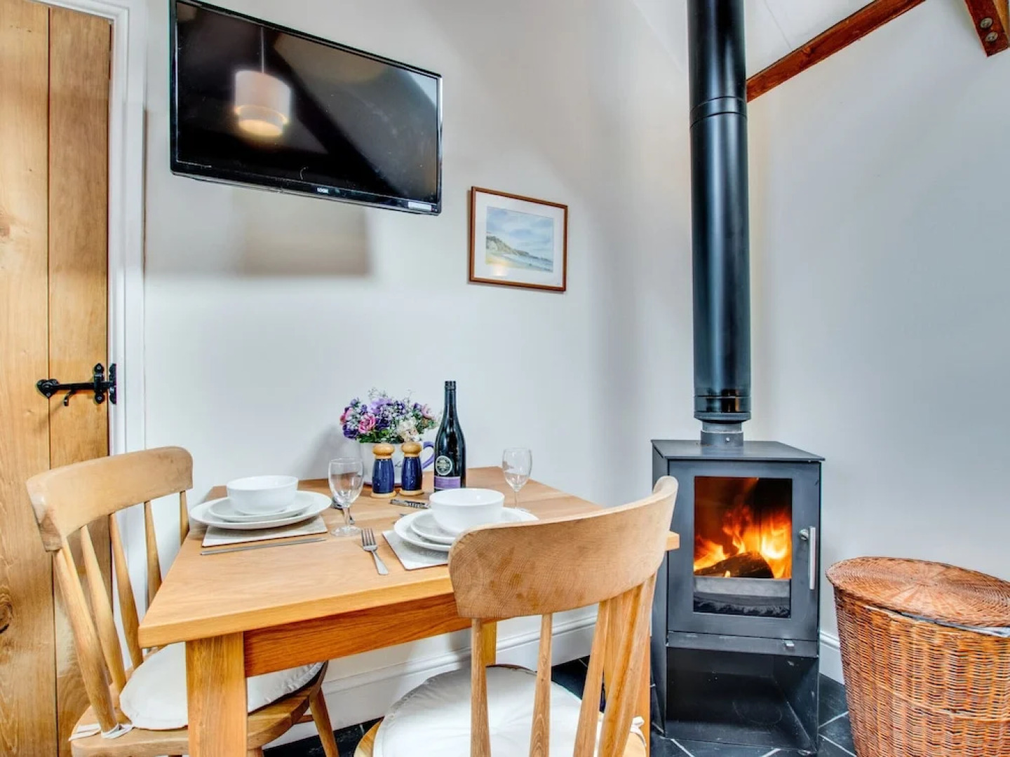 Romantic Cottage near Beach