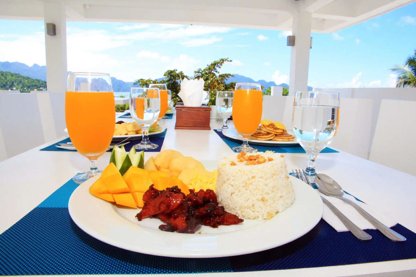 Coron Bluewave Hotel