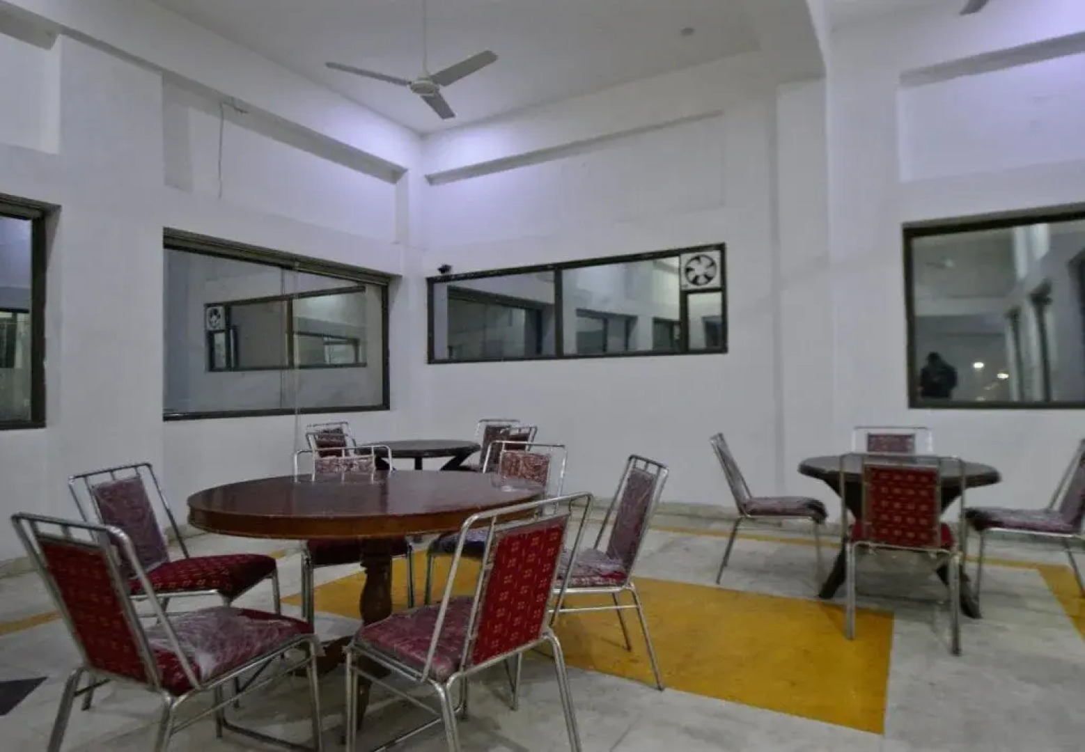 Hotel Rockstar by OYO Rooms