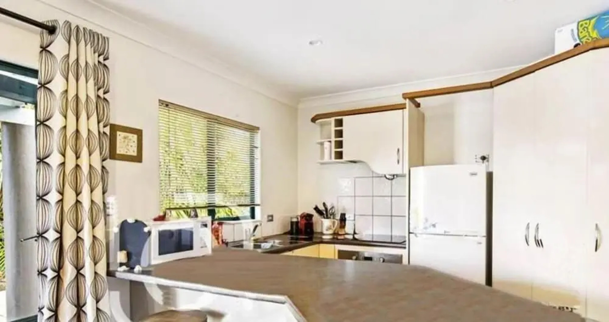 Gulf Harbour Guest House Apartment