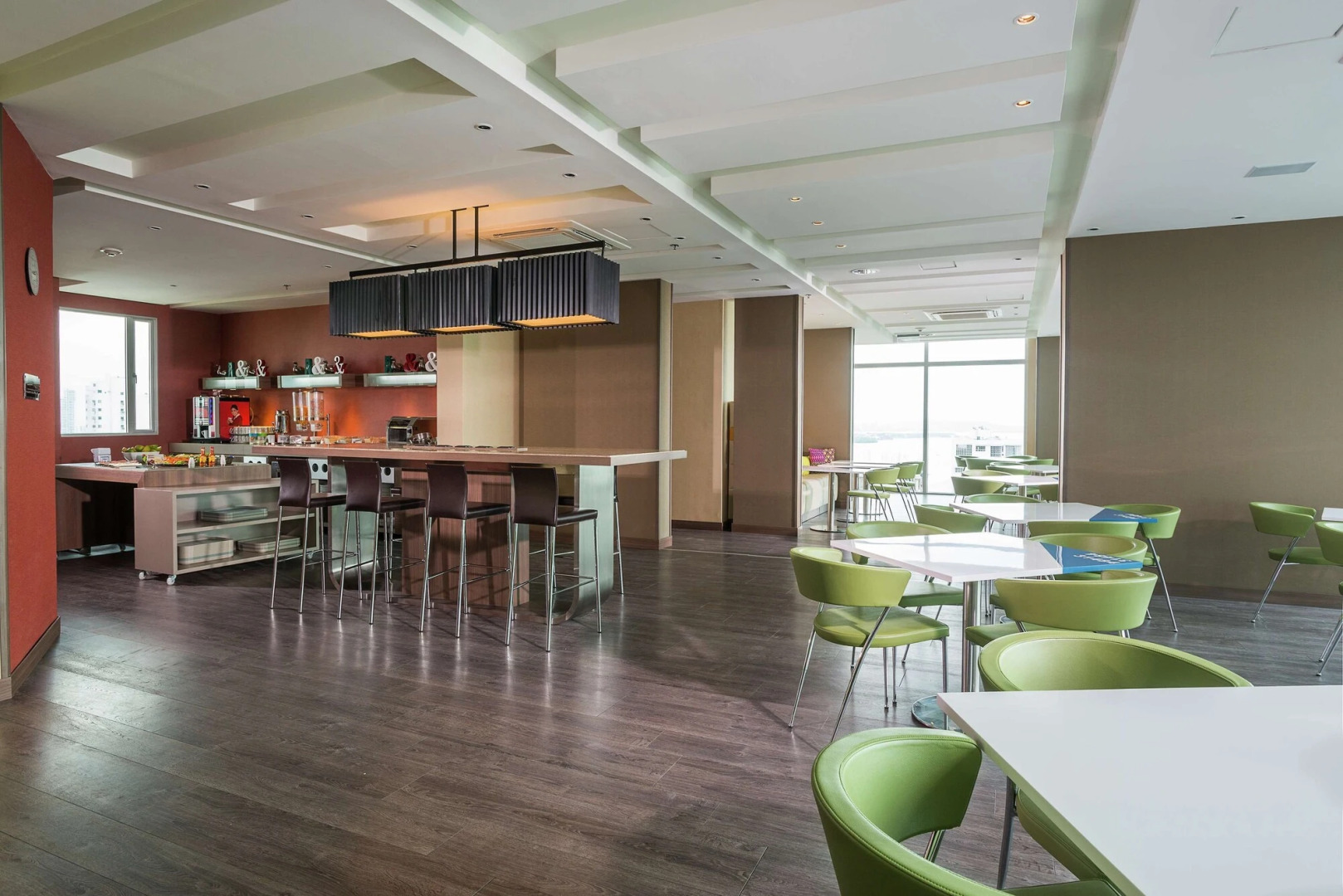 Hampton By Hilton Cartagena