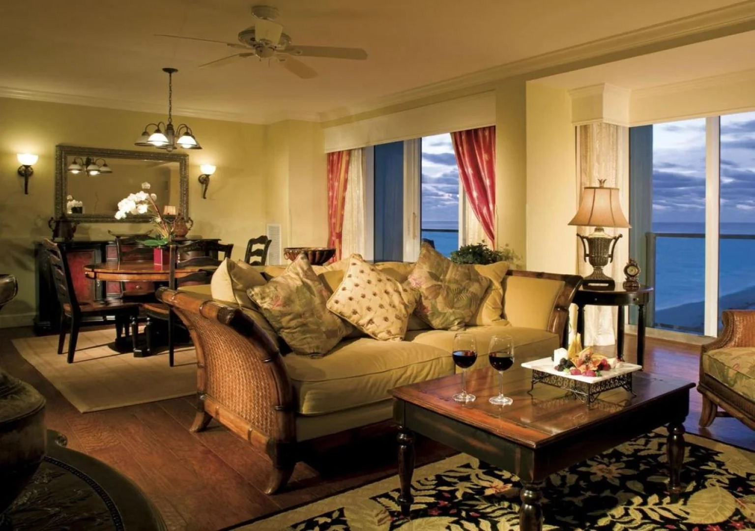 Jupiter Beach Resort & Spa