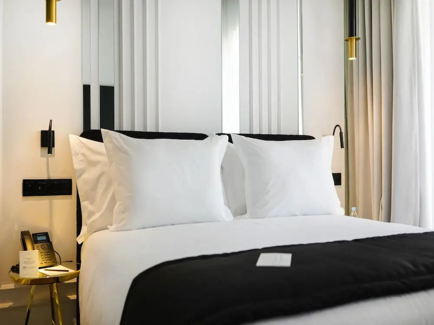 Отель Petit Palace Suites Hotel