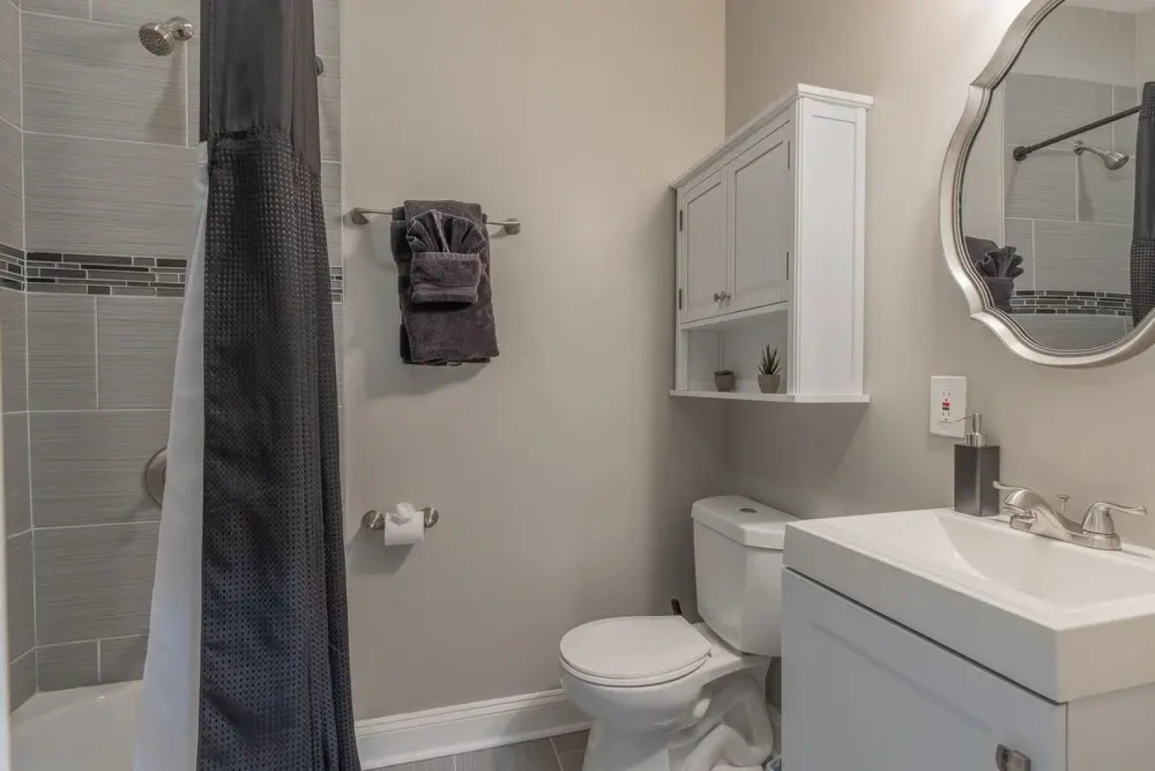 Baltimore's Home Away From Home 2 Bedroom Apts by Redawning