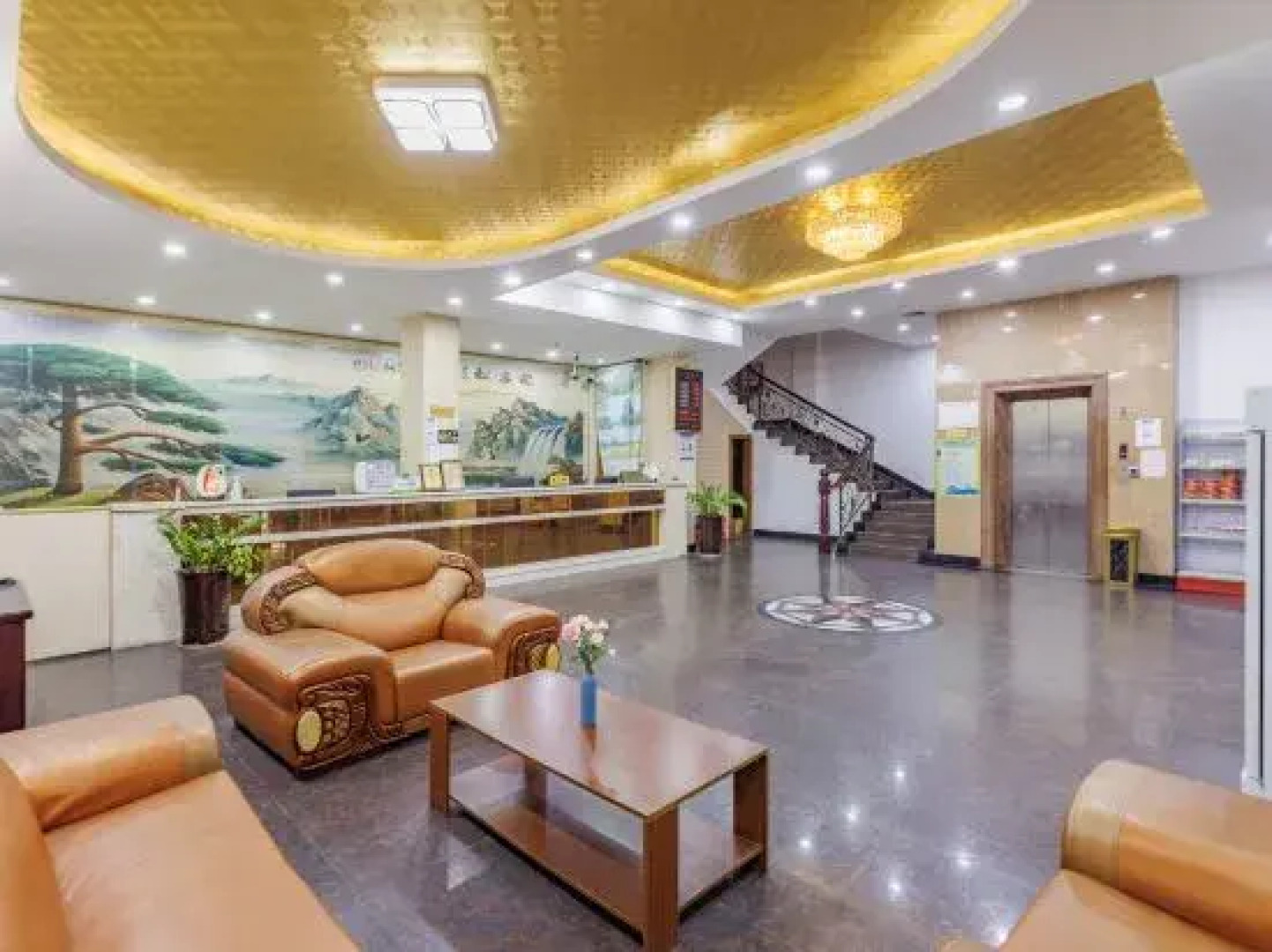 Guangfei Chain Hotel (Yangchun Municipal Government Yueyun Automobile Store)