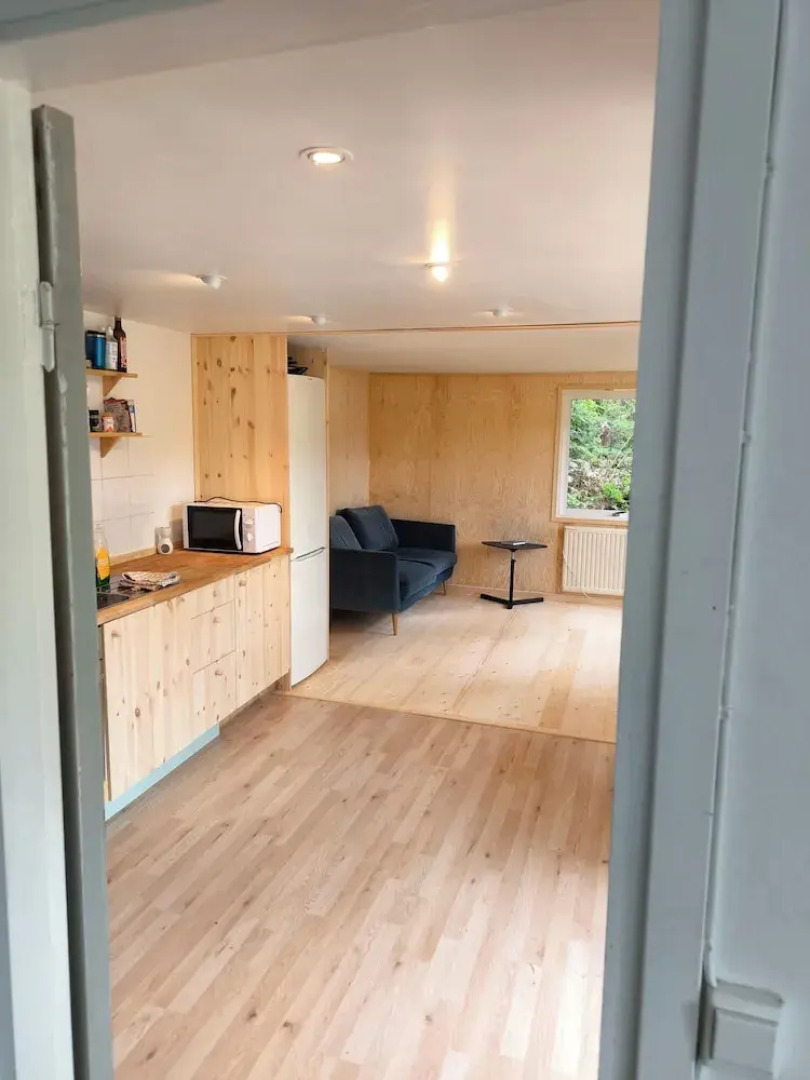 Cozy Tiny House Retreat in Stockholm Archipelago