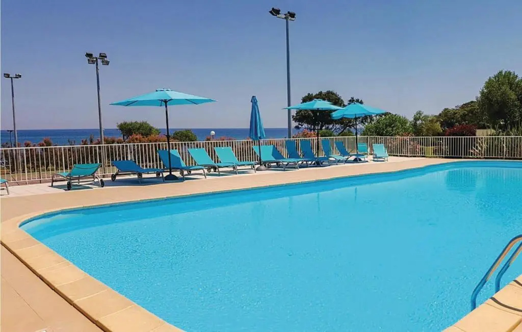 Studio a 100m de la Plage Et de la Piscine