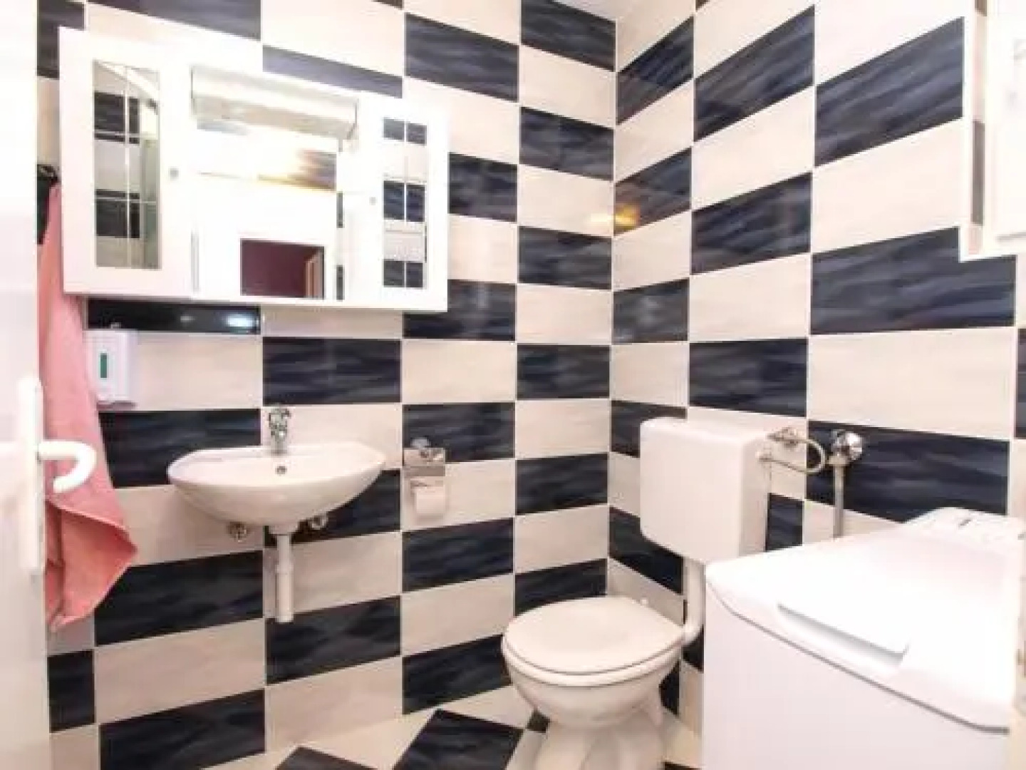 Apartment with pool 1138