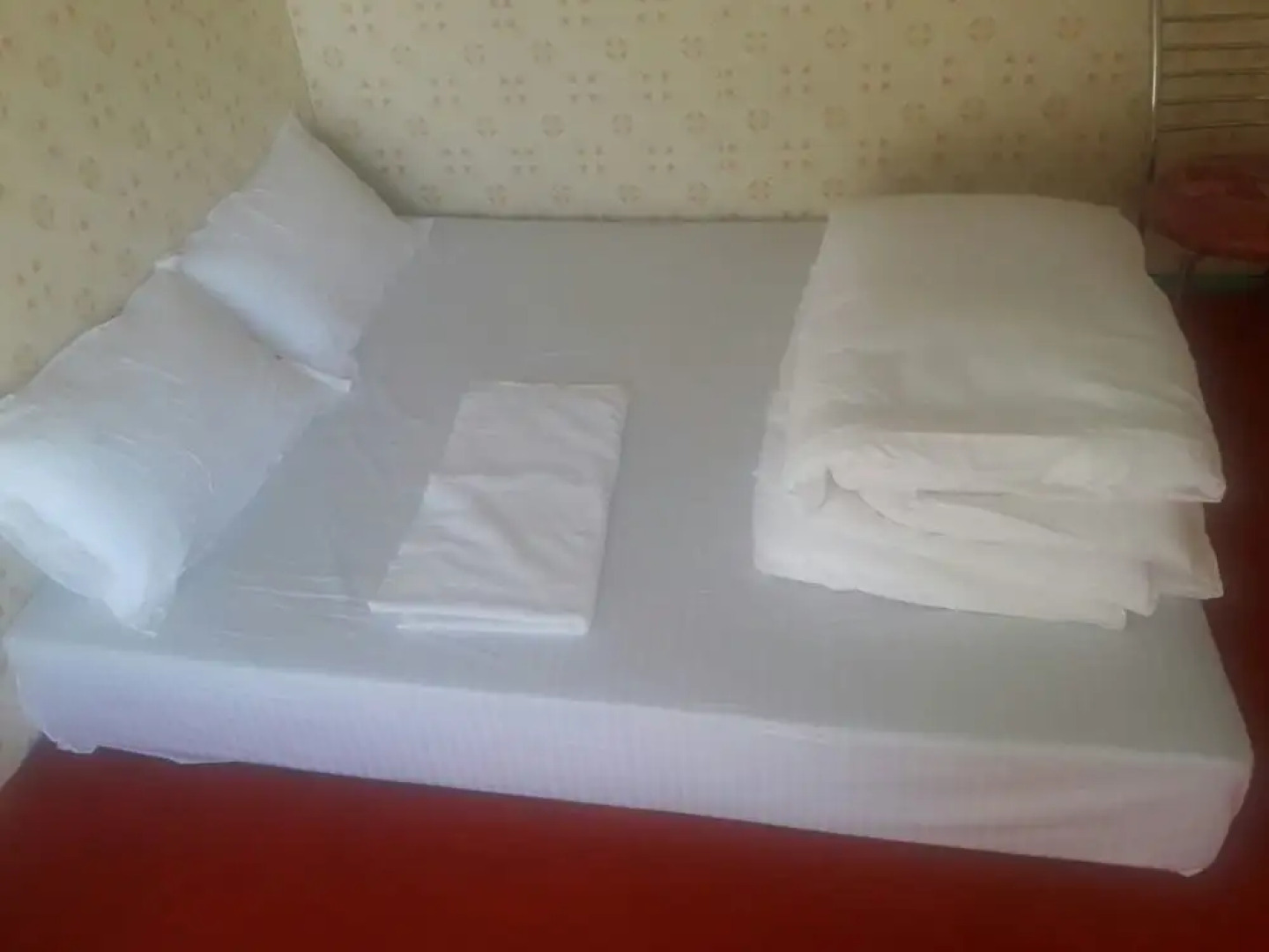 Wander Hut Tsomoriri