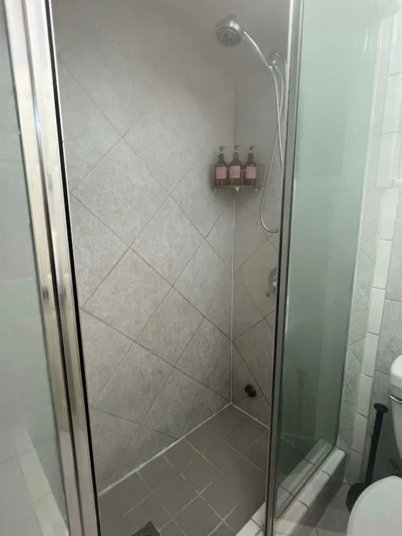 Monterey Park Retreat Spectacular Views Comfort