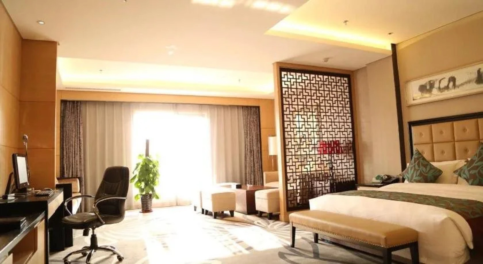 Chengde Ziyu International Holiday Hotel