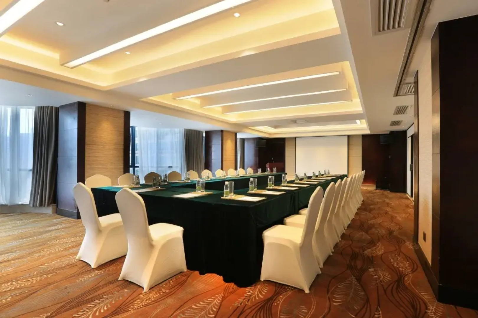 Relax Season Hotel Dongmen