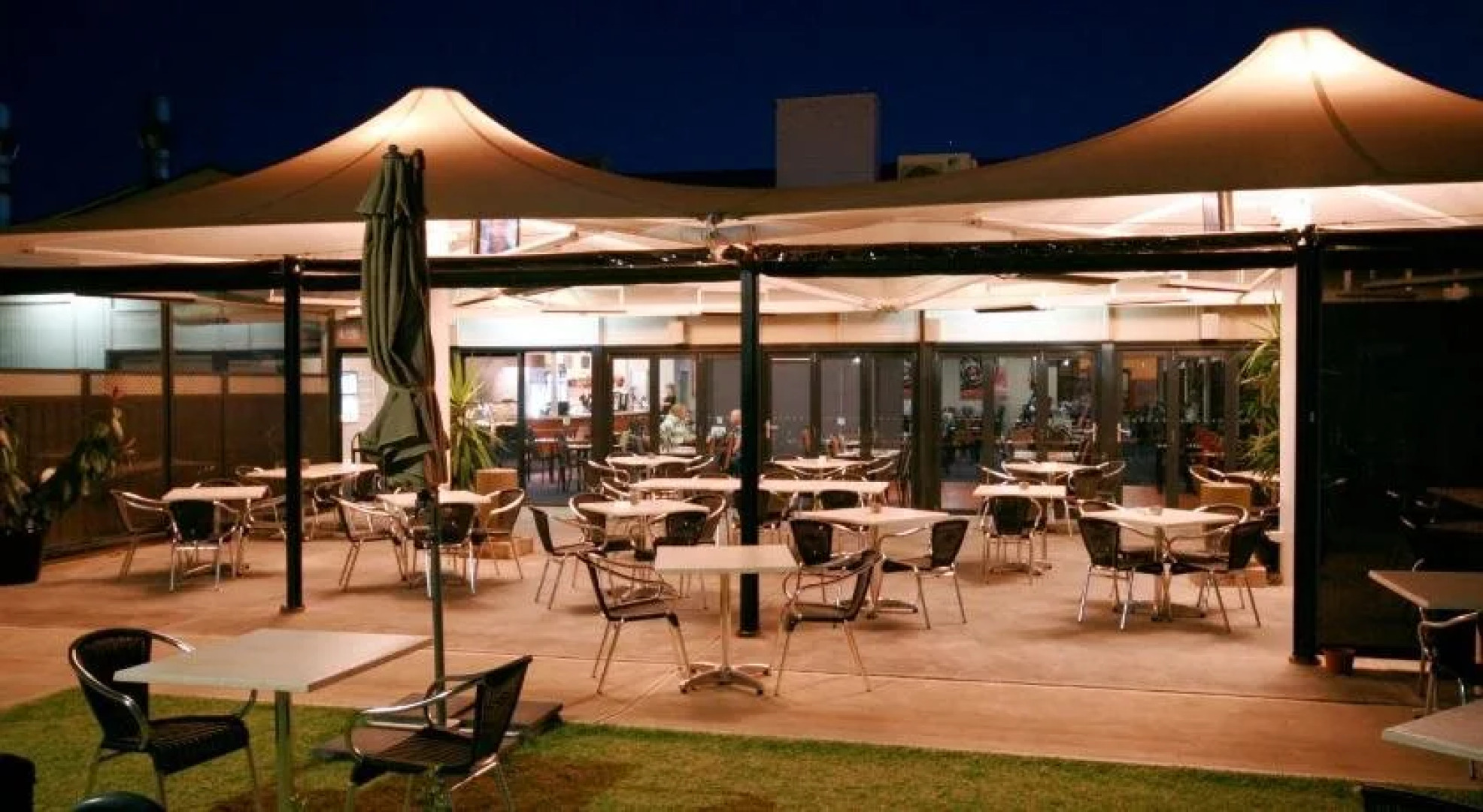 Sundowner Motel Hotel