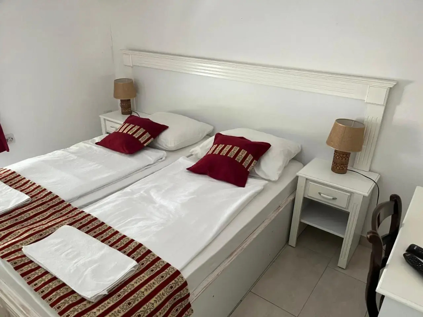 Rooms and Apartments Neron