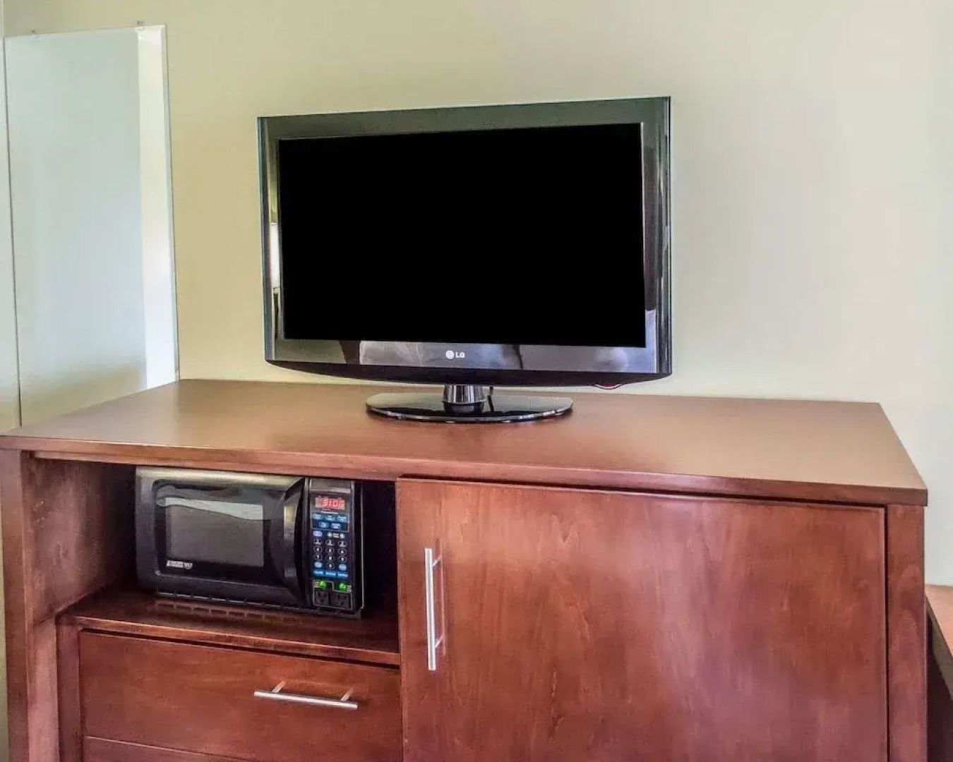 Days Inn By Wyndham Austintown