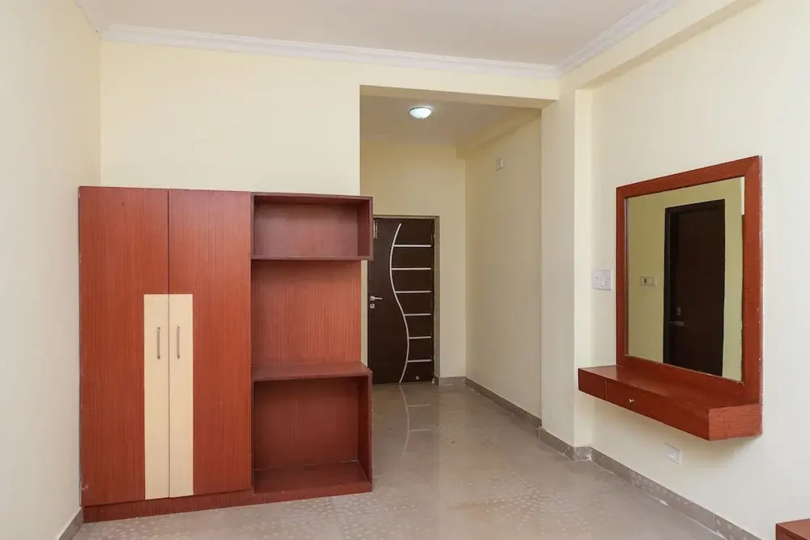 OYO 27033 Hill Breeze