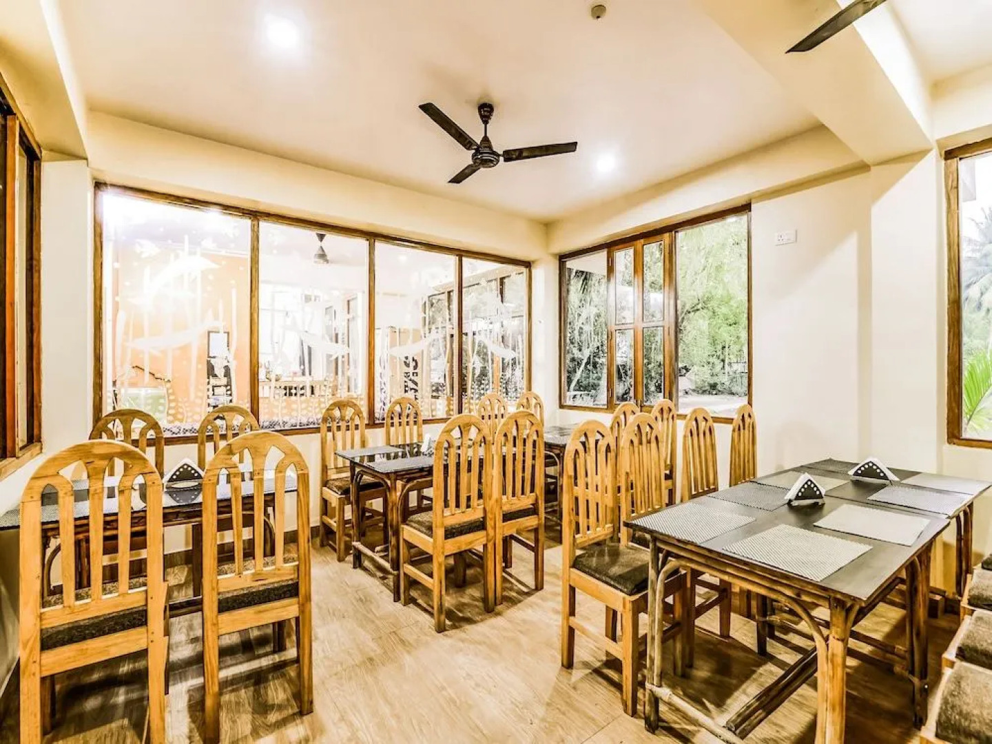 OYO 16791 Blue Ocean Resort