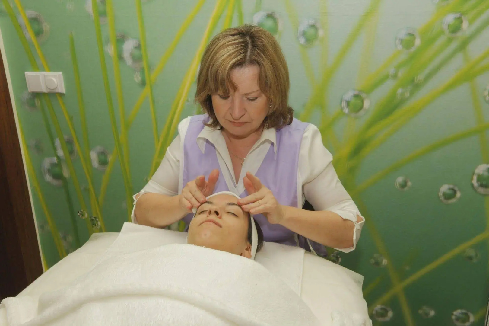 Esmarin Wellness Hotel