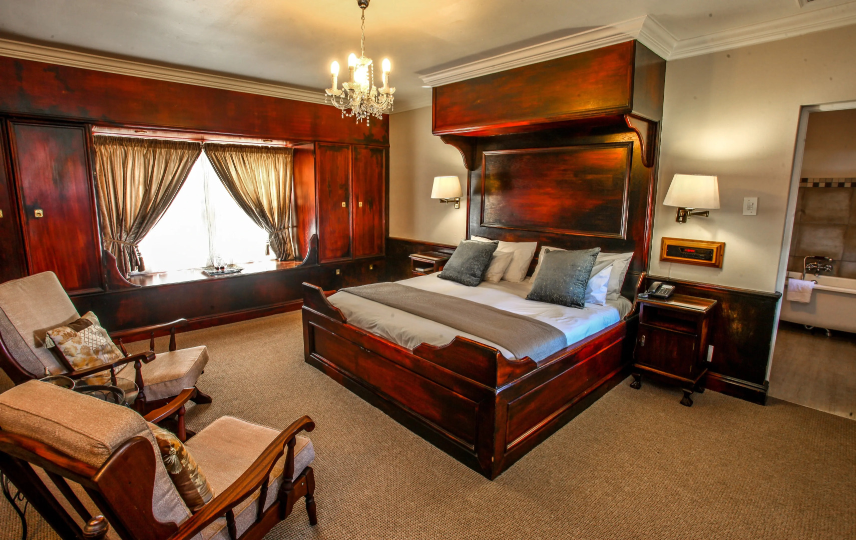 Tsitsikamma Village Inn