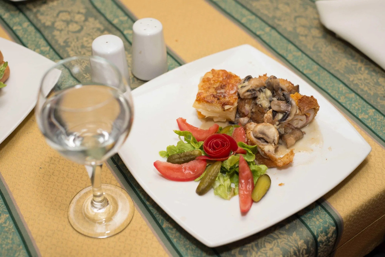 Grand Victoria Boutique Hotel