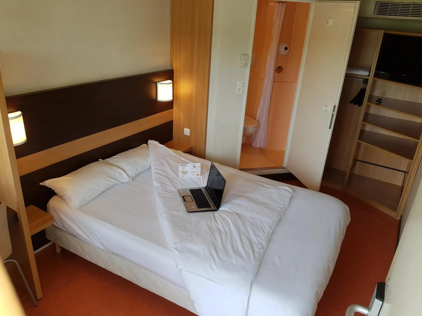 Première Classe Amiens Est - Glisy