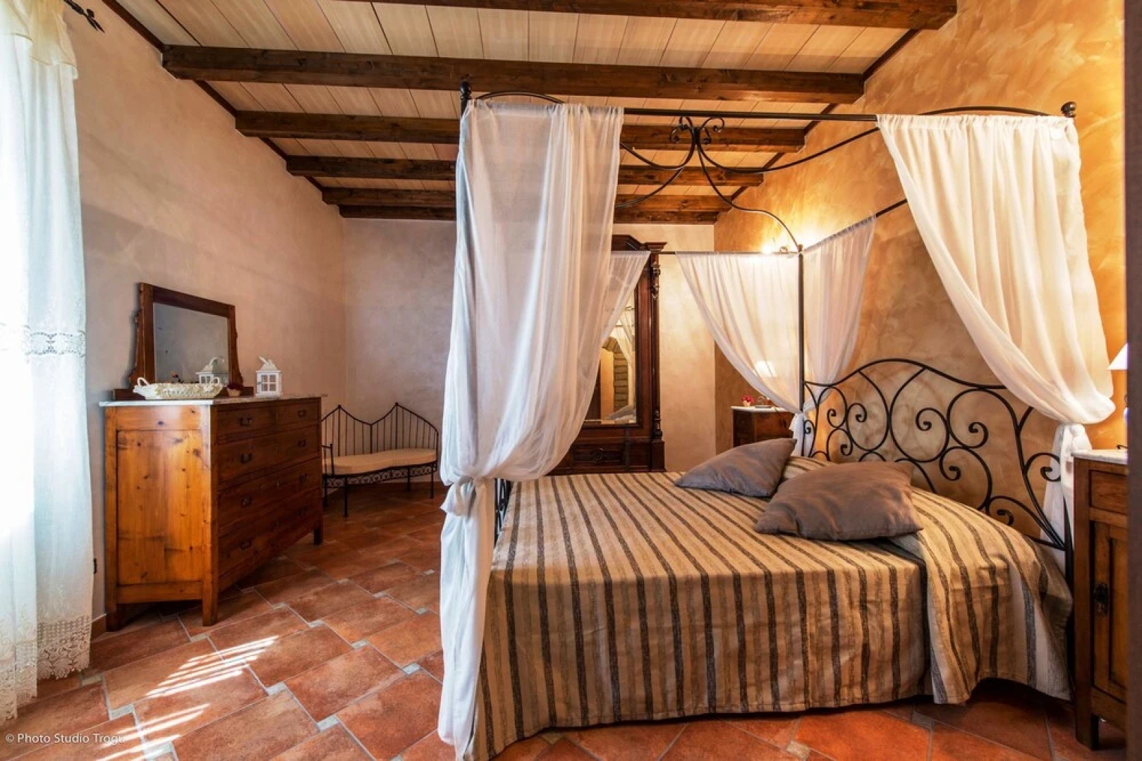 Il Giardino dei Flintstones B&B
