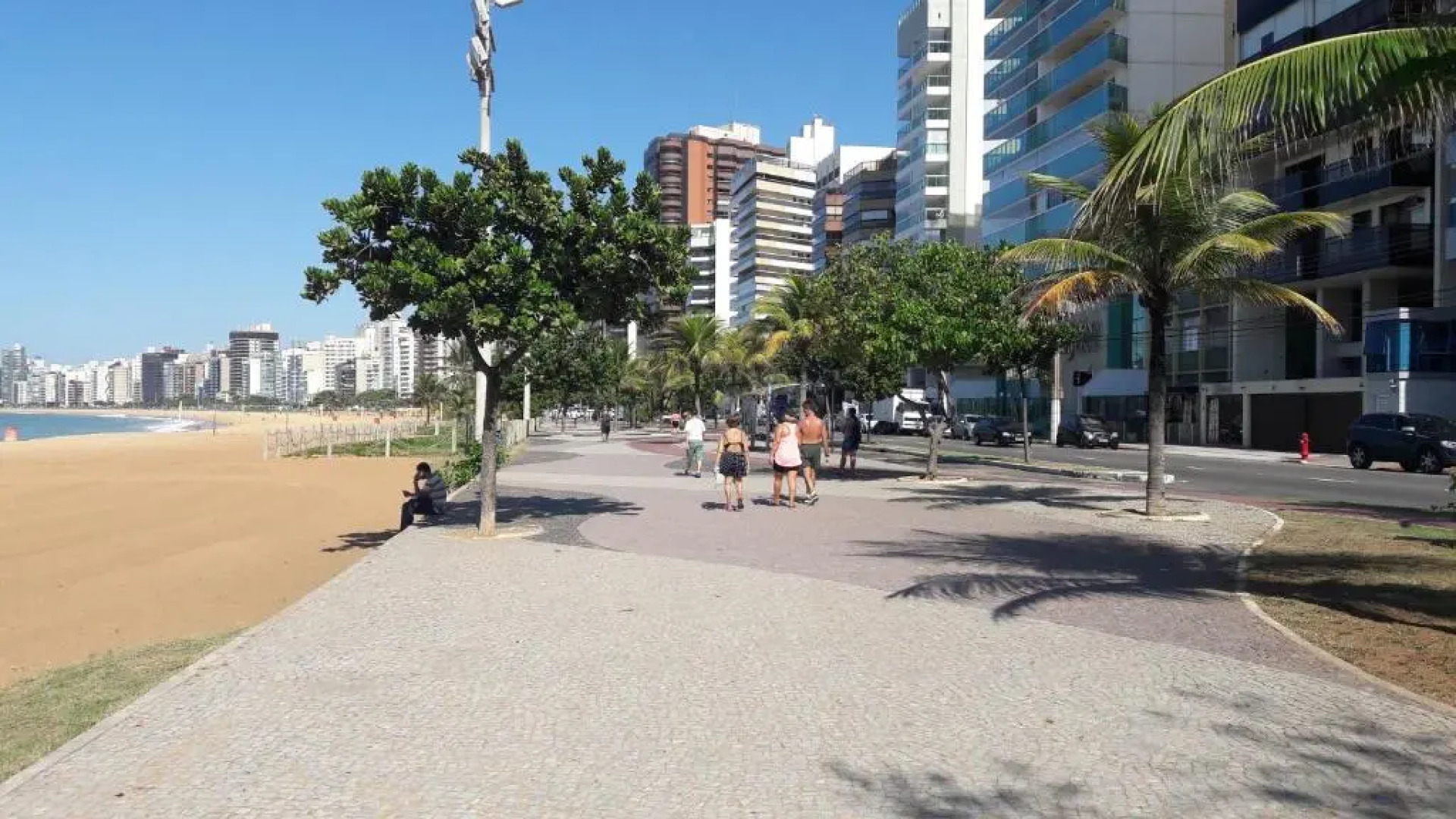 LINDA VISTA PARA O MAR, APTO 2 QUARTOS, PRAIA DA COSTA, WI-FI, TV a CABO e LAZER