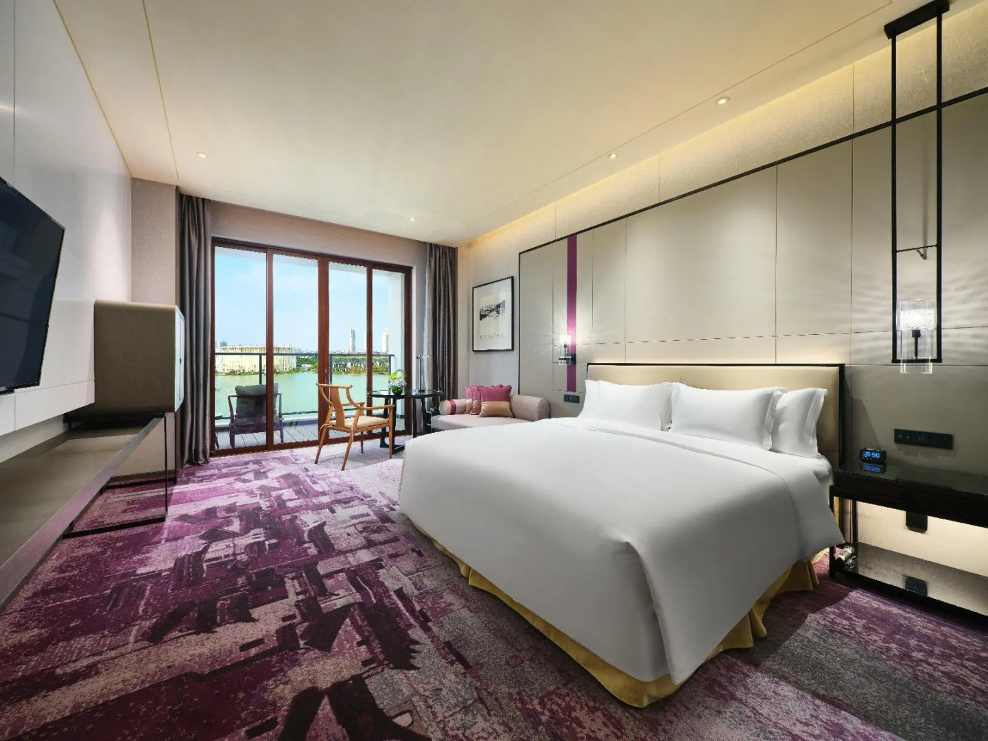 Crowne Plaza Wuxi Lake View