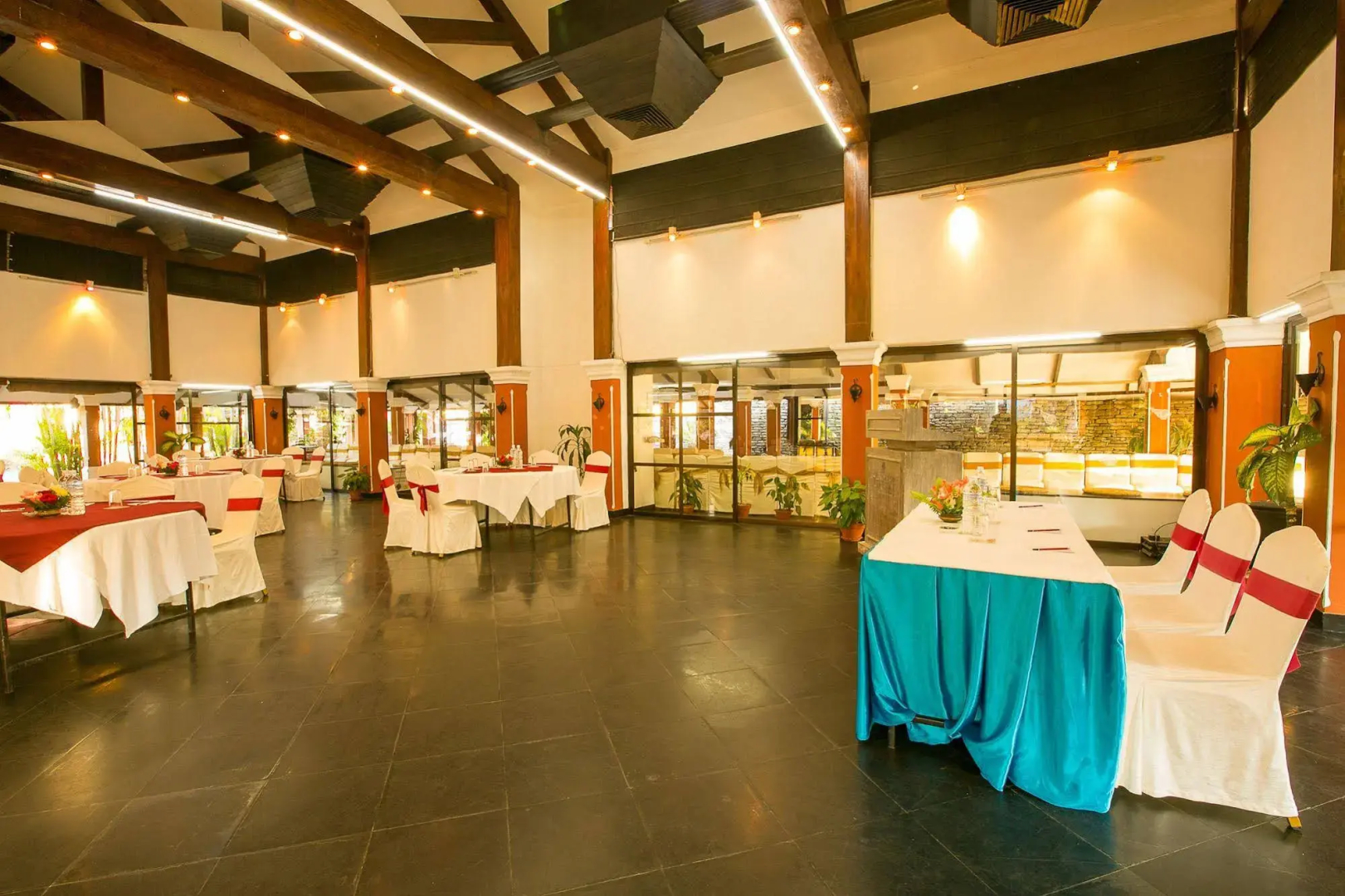 Shangri-La Village Resort