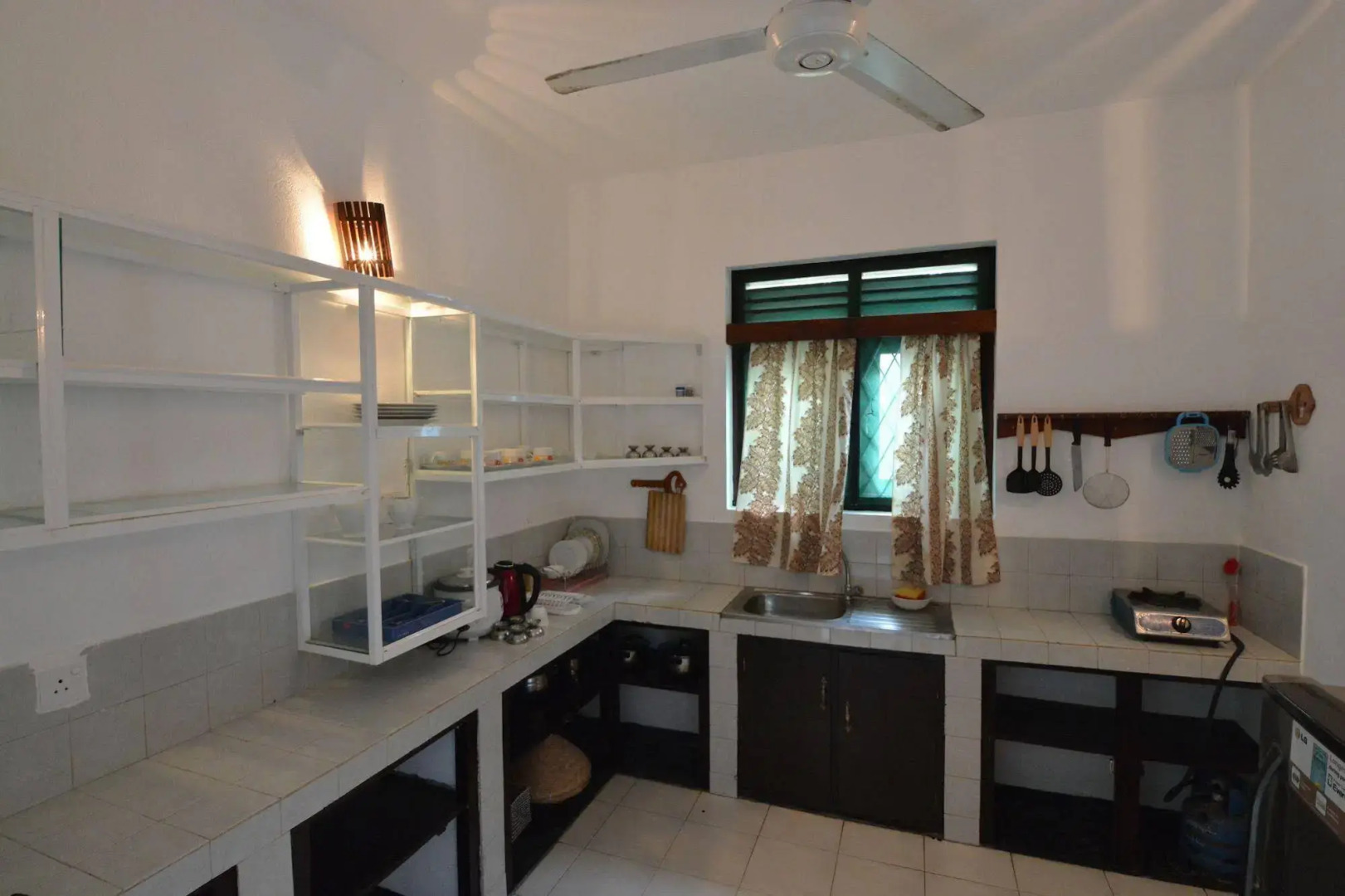 Sea View Beach Unawatuna Hotel